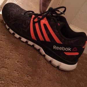 Reebok Sublite Memory Tech size 8.5